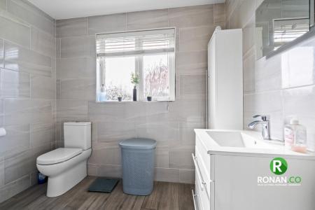 4 Melvin View, Strabane, BT82 9PR (23 of 27)