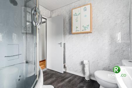 19 Beechmount Avenue, Strabame, BT82 9BD (19 of 20)