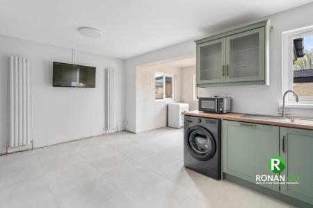 12 Waterside St, Strabane BT82 9AA (11 of 20)