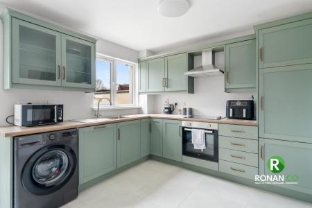12 Waterside St, Strabane BT82 9AA (14 of 20)