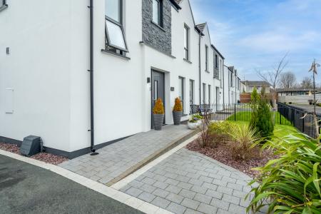 12 Mourne Manor, Strabane-4
