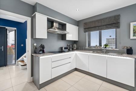 12 Mourne Manor, Strabane-20