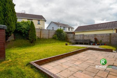 81 Castlegrange Park, Strabane, BT82 9WD-5