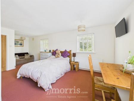 Living/Kitchen/Dining Area