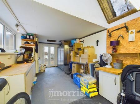 Multi-use external storage