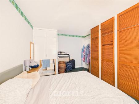 CAM05297G0-PR0094-STILL015.jpg
