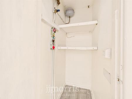 CAM05297G0-PR0102-STILL004.jpg
