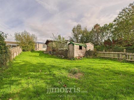CAM05297G0-PR0102-STILL025.jpg