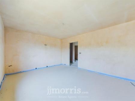 CAM03686G0-PR0144-STILL027.jpg