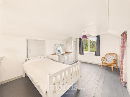 Loft Room/Bedroom Five