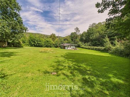 CAM02122G0-PR0334-STILL006.jpg