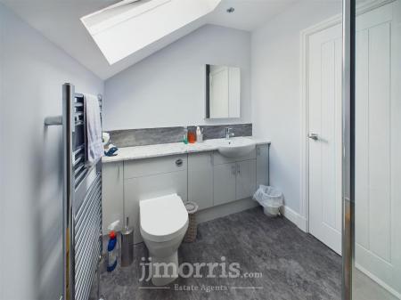 Ensuite Shower Room