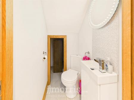 Understairs WC