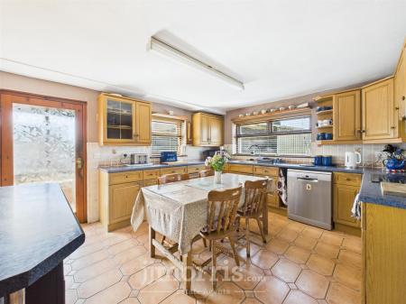 Farmhouse Kitchen