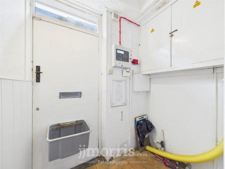 CAM03686G0-PR0263-STILL001.jpg
