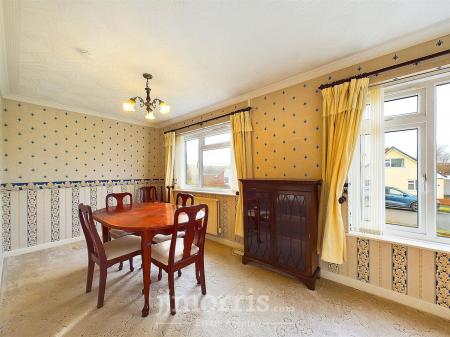CAM03686G0-PR0251-STILL009.jpg