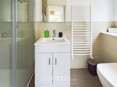 En Suite Shower Room