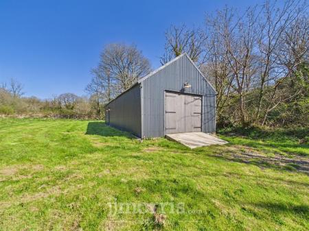 Multipurpose Studio/Garage/Workshop