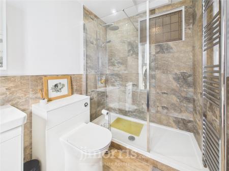 En Suite Shower Room