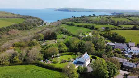 Hillside, Brynhenllan Dinas Cross, Newport, Pembro