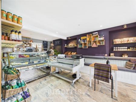 Shop/Delicatessen/Restaurant