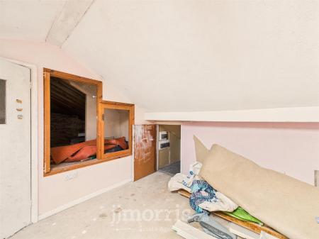 Loft/Store/Work Room