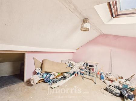 Loft/Store/Work Room