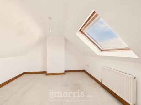 Home Office/Studio/Bedroom 5