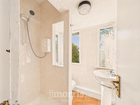 CAM02122G0-PR0379-STILL027.jpg