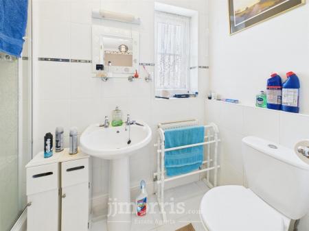 En Suite Shower Room