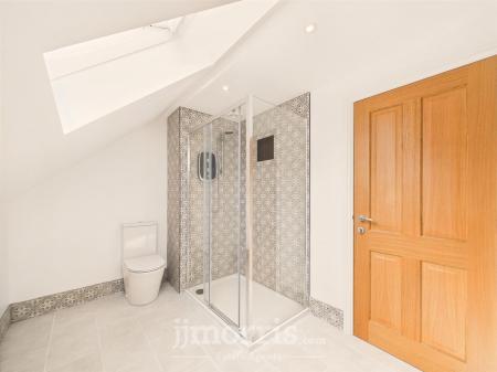 En Suite Shower Room