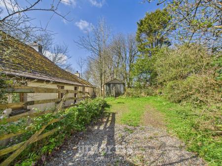 CAM02122G0-PR0270-STILL006.jpg