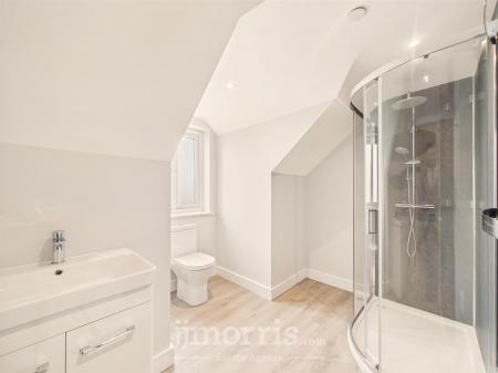 En Suite Shower Room