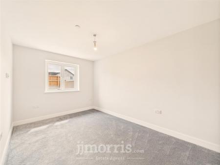 Bedroom 1 (Rear)