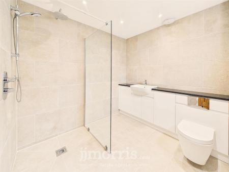 En Suite Wet Room
