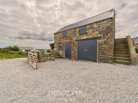 Cart House/Garage
