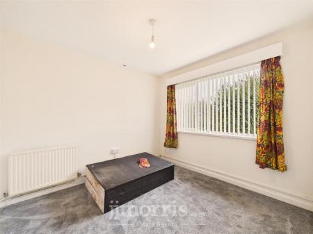 Bedrooom 2