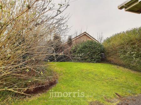 CAM02122G0-PR0214-STILL009.jpg