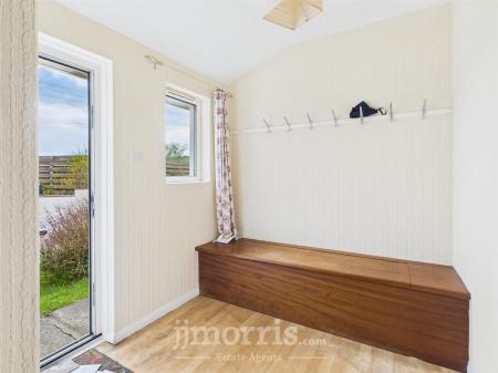 Entrance Porch/Hallway