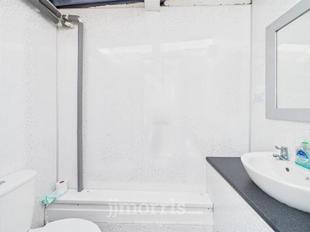 CAM02121G0-PR0136-STILL034 - Copy.jpg