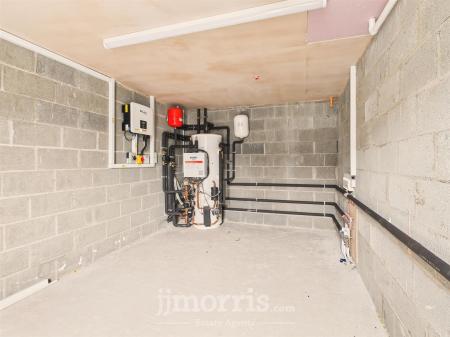 Workshop/Gym/Storage Room