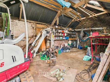 The Outbuildings (Measurements)