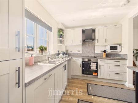 Kitchen Area (Open Plan)