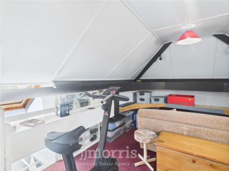 Loft Room 2