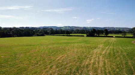 dji_fly_20250710_095826_138_1752137917140_photo_op