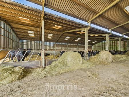 Modern Farm Buildings