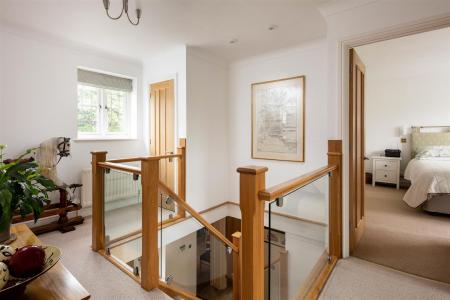 31 Holmwood Gardens-6.jpg