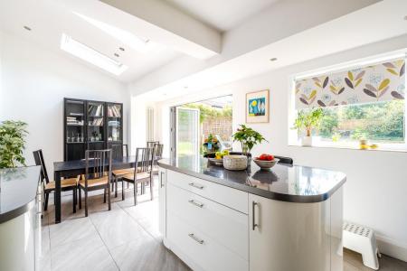 42 Kewstoke Road-12.jpg