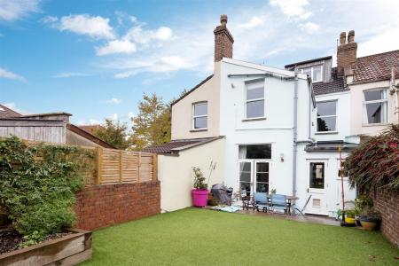 7 Palmerston Road-6 EDIT.jpg