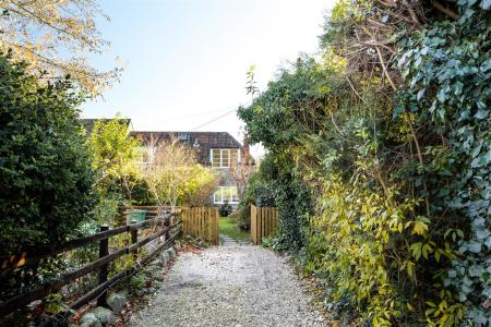 52a Church Road-3.jpg